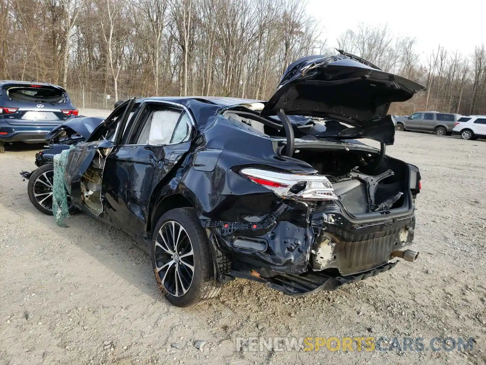 3 Photograph of a damaged car 4T1G11AK8LU320161 TOYOTA CAMRY 2020