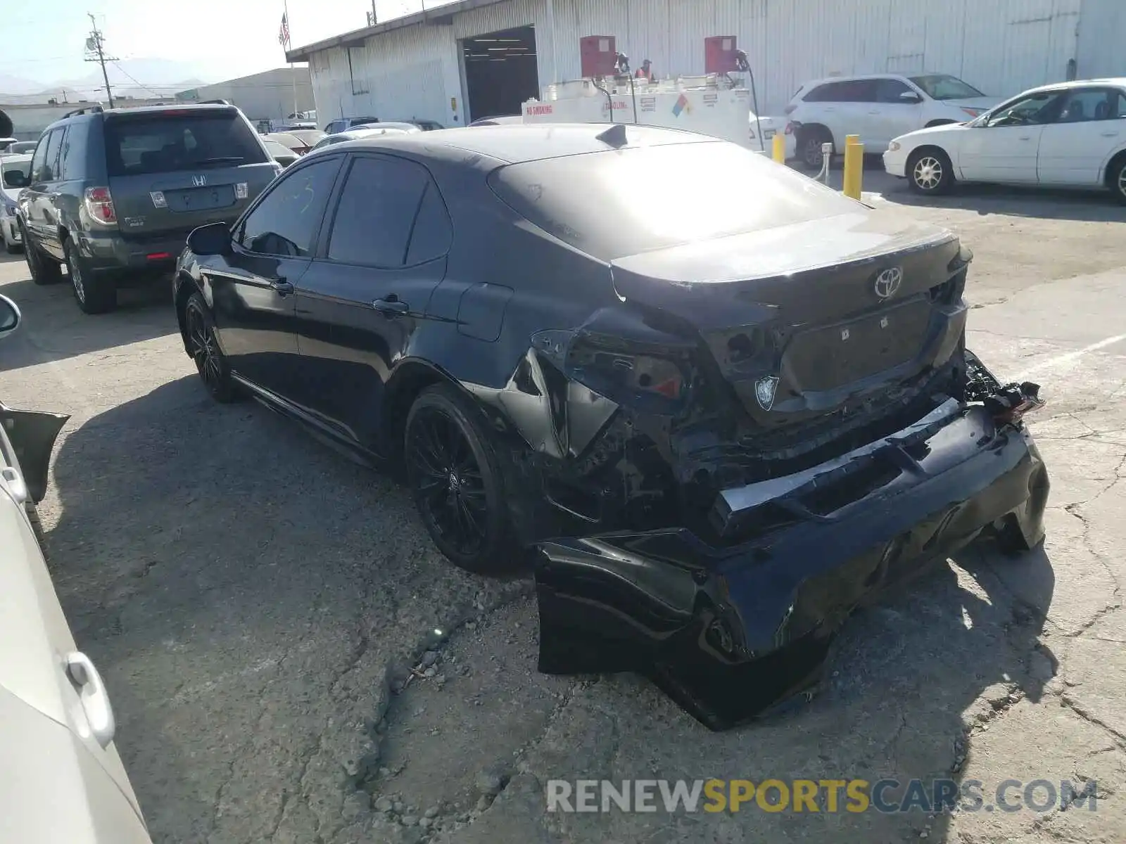 3 Photograph of a damaged car 4T1G11AK8LU320886 TOYOTA CAMRY 2020