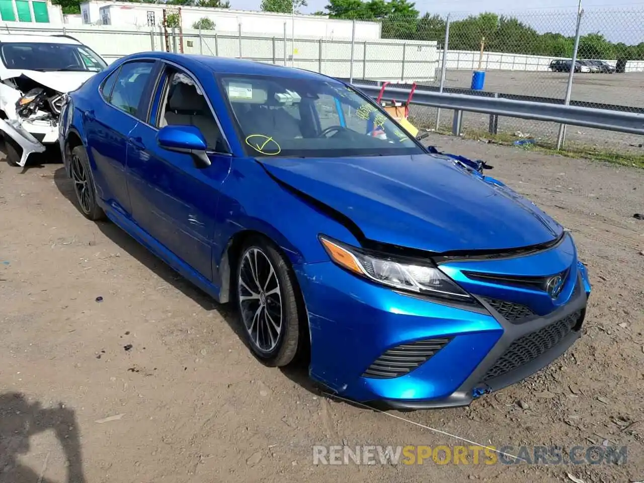 1 Photograph of a damaged car 4T1G11AK8LU321911 TOYOTA CAMRY 2020