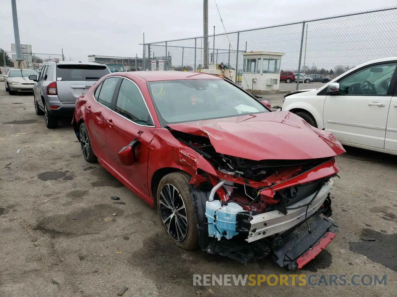 1 Photograph of a damaged car 4T1G11AK8LU322699 TOYOTA CAMRY 2020