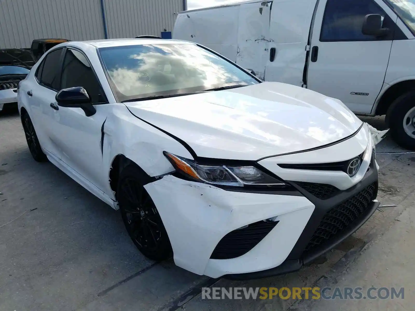 1 Photograph of a damaged car 4T1G11AK8LU323612 TOYOTA CAMRY 2020