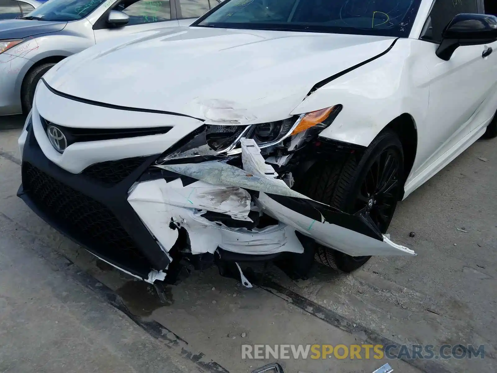 9 Photograph of a damaged car 4T1G11AK8LU323612 TOYOTA CAMRY 2020