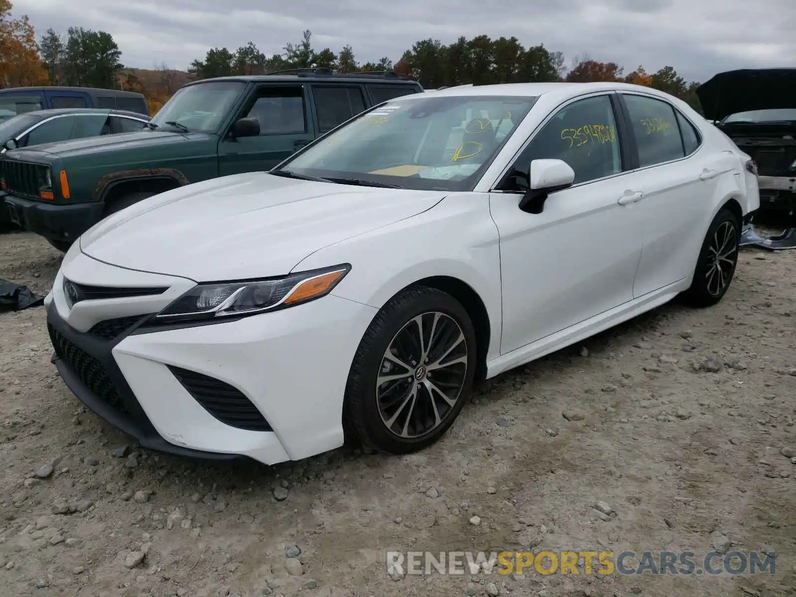 2 Photograph of a damaged car 4T1G11AK8LU325800 TOYOTA CAMRY 2020