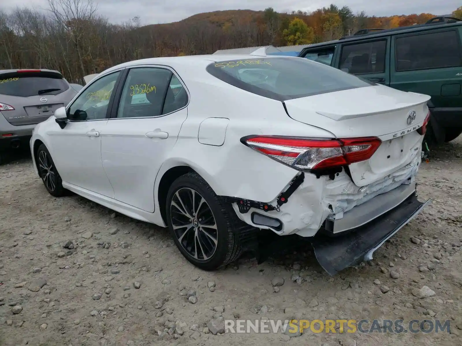 3 Photograph of a damaged car 4T1G11AK8LU325800 TOYOTA CAMRY 2020