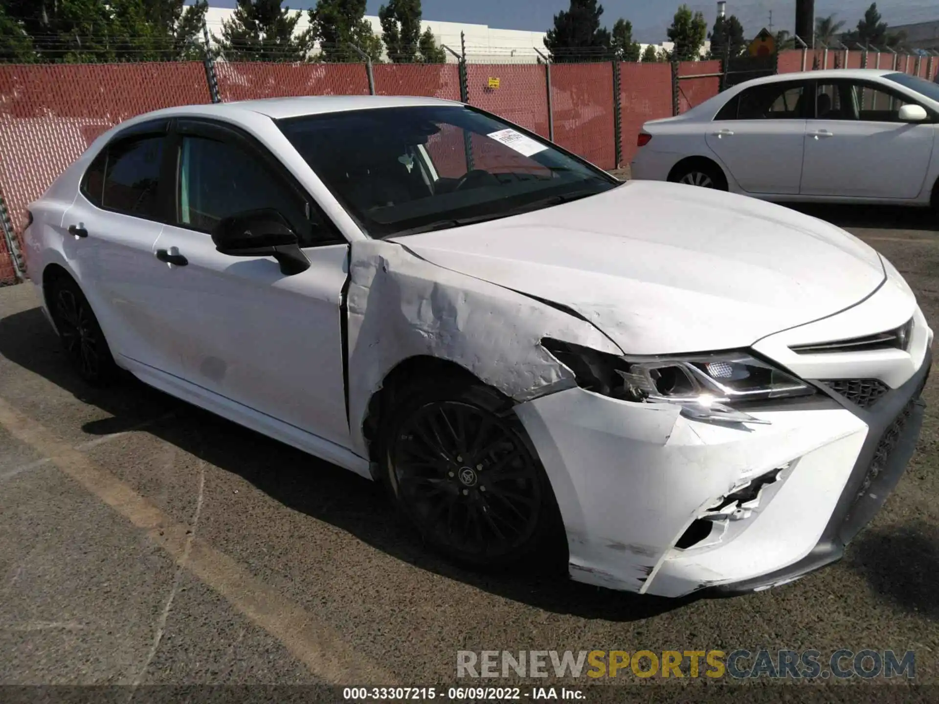 1 Photograph of a damaged car 4T1G11AK8LU327918 TOYOTA CAMRY 2020