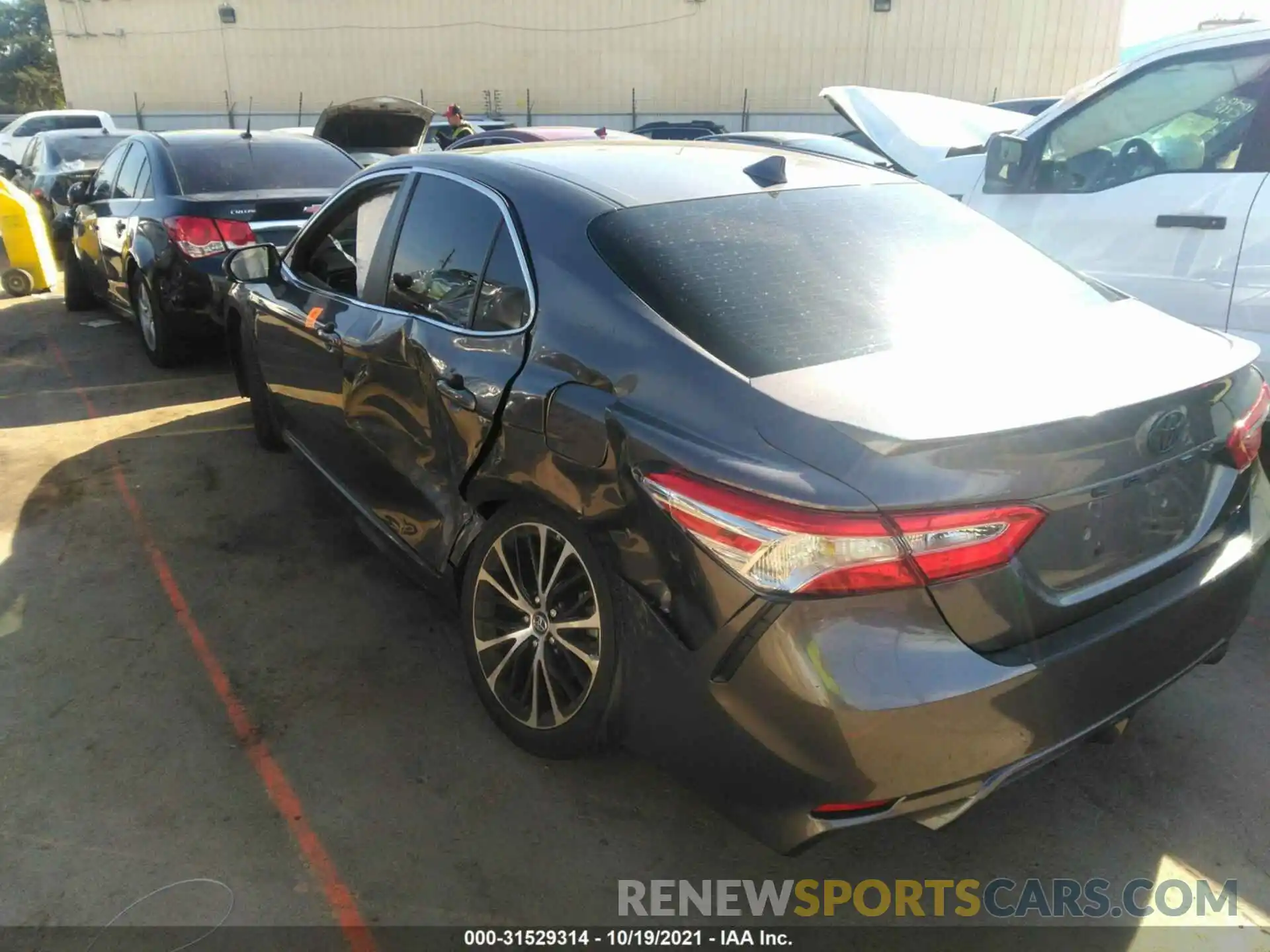 3 Photograph of a damaged car 4T1G11AK8LU328048 TOYOTA CAMRY 2020