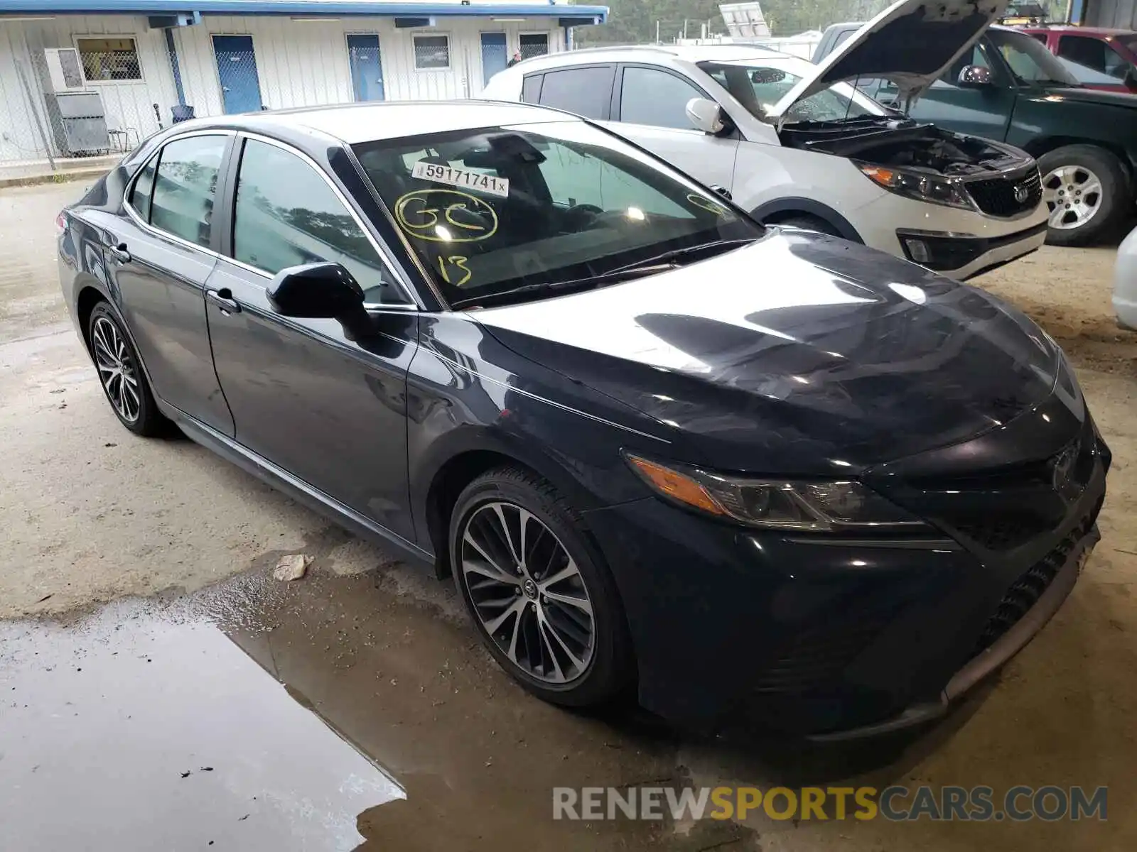 1 Photograph of a damaged car 4T1G11AK8LU332214 TOYOTA CAMRY 2020