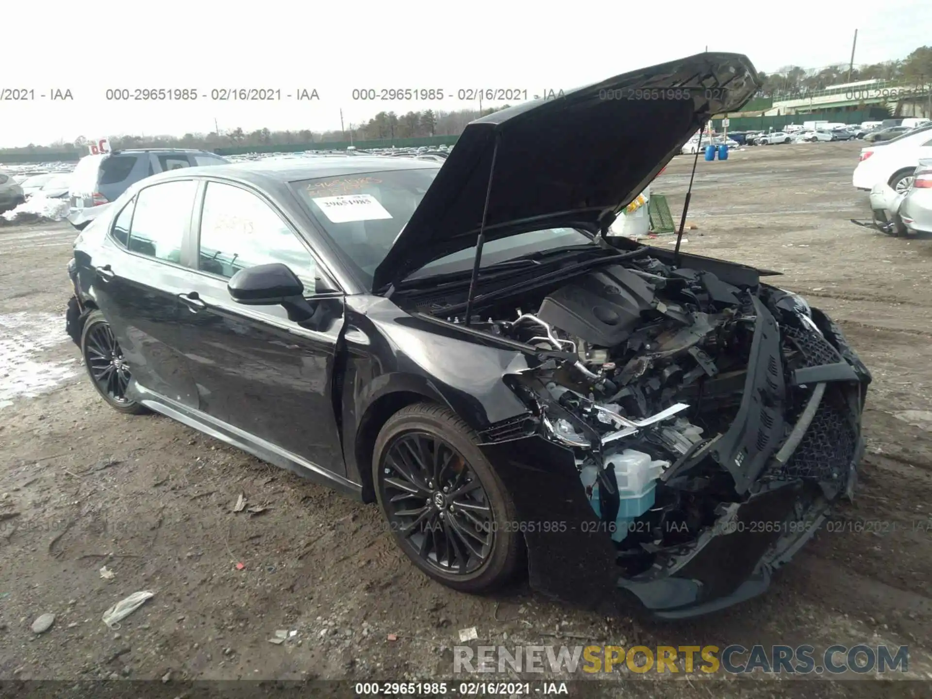 1 Photograph of a damaged car 4T1G11AK8LU332813 TOYOTA CAMRY 2020