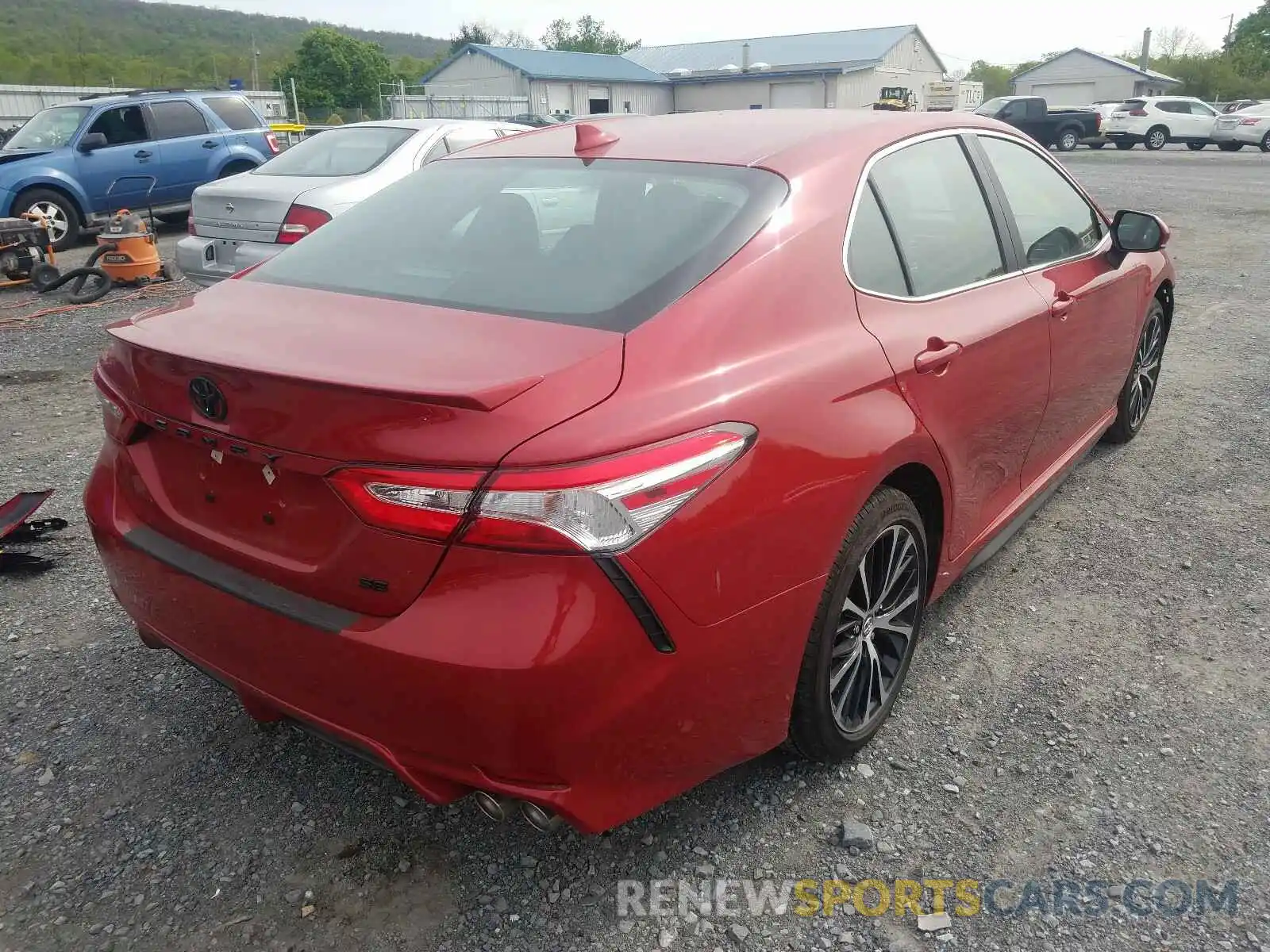 4 Photograph of a damaged car 4T1G11AK8LU334948 TOYOTA CAMRY 2020