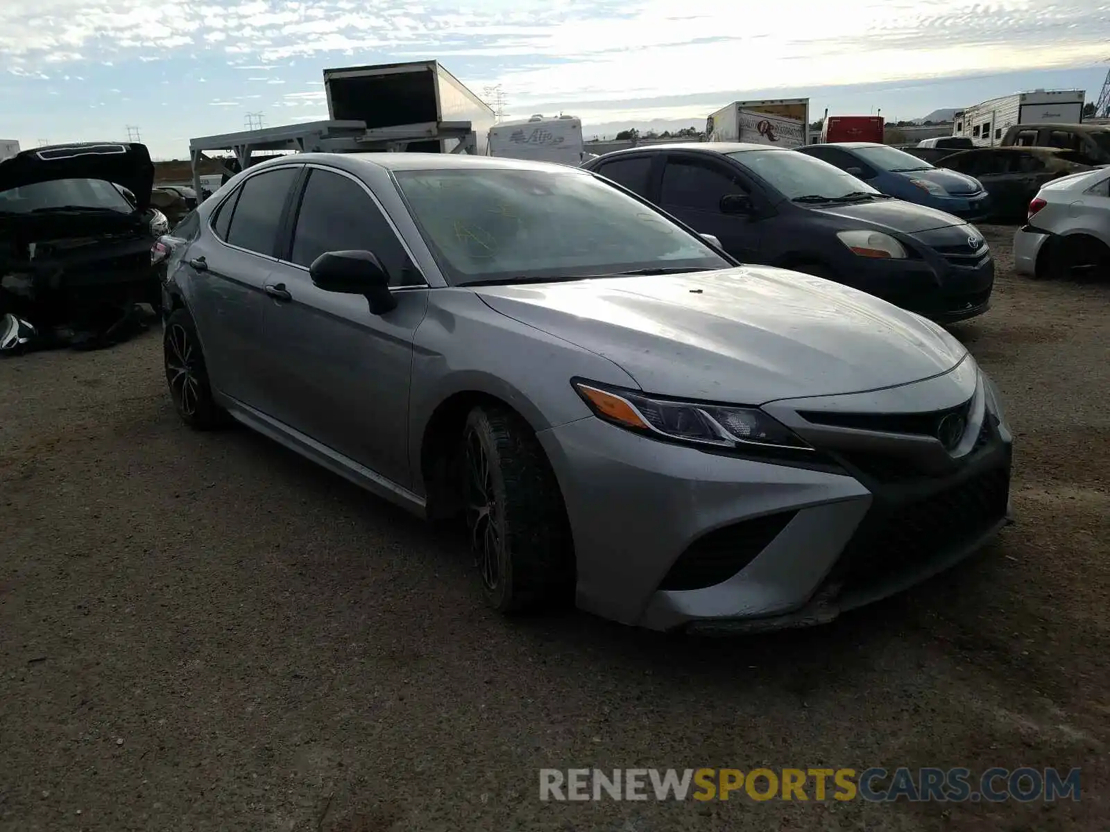 1 Photograph of a damaged car 4T1G11AK8LU340698 TOYOTA CAMRY 2020