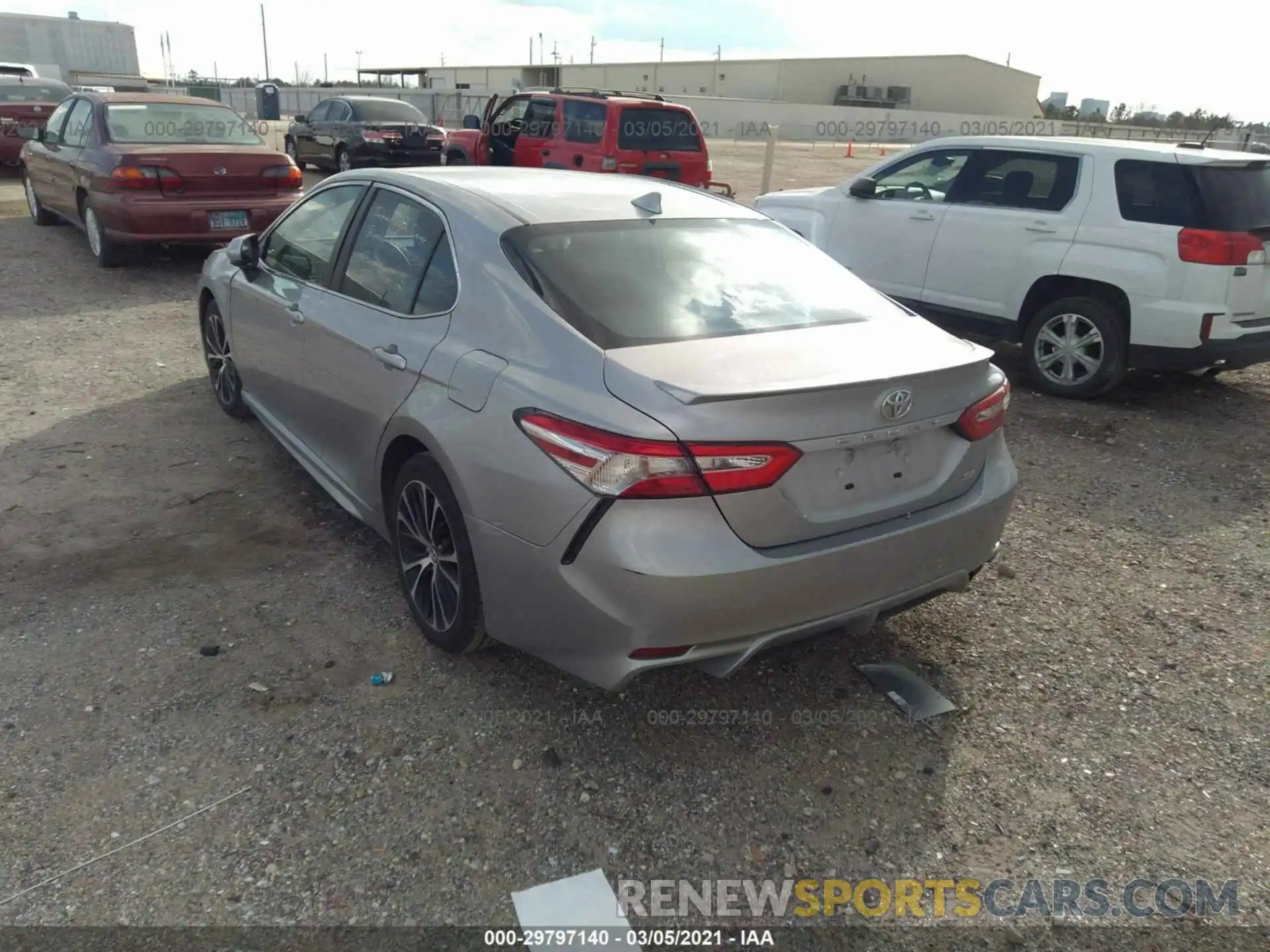 3 Photograph of a damaged car 4T1G11AK8LU341821 TOYOTA CAMRY 2020