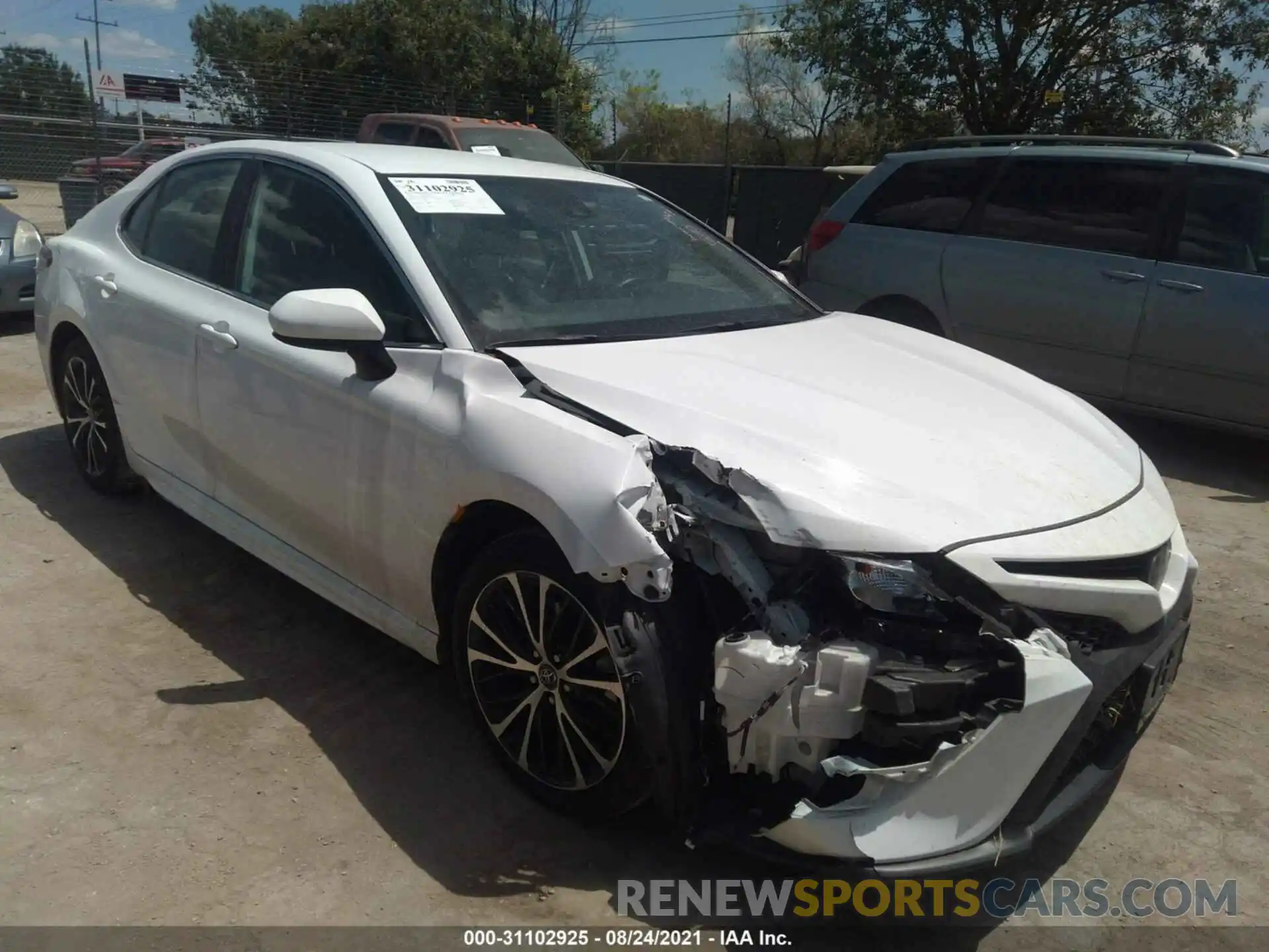 1 Photograph of a damaged car 4T1G11AK8LU343066 TOYOTA CAMRY 2020