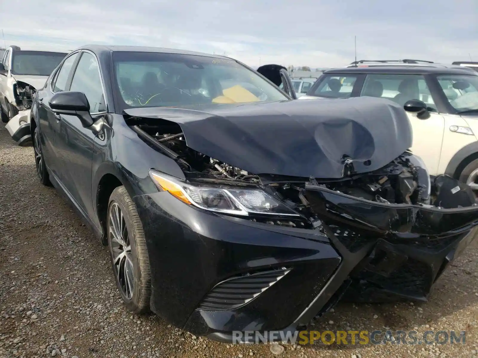 1 Photograph of a damaged car 4T1G11AK8LU343164 TOYOTA CAMRY 2020