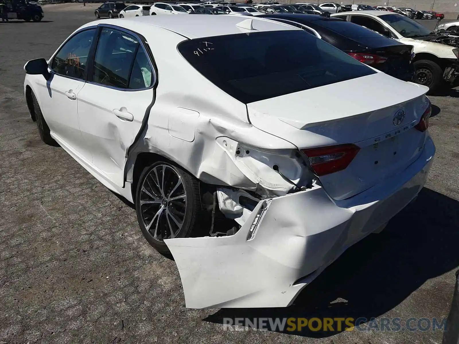 3 Photograph of a damaged car 4T1G11AK8LU344251 TOYOTA CAMRY 2020