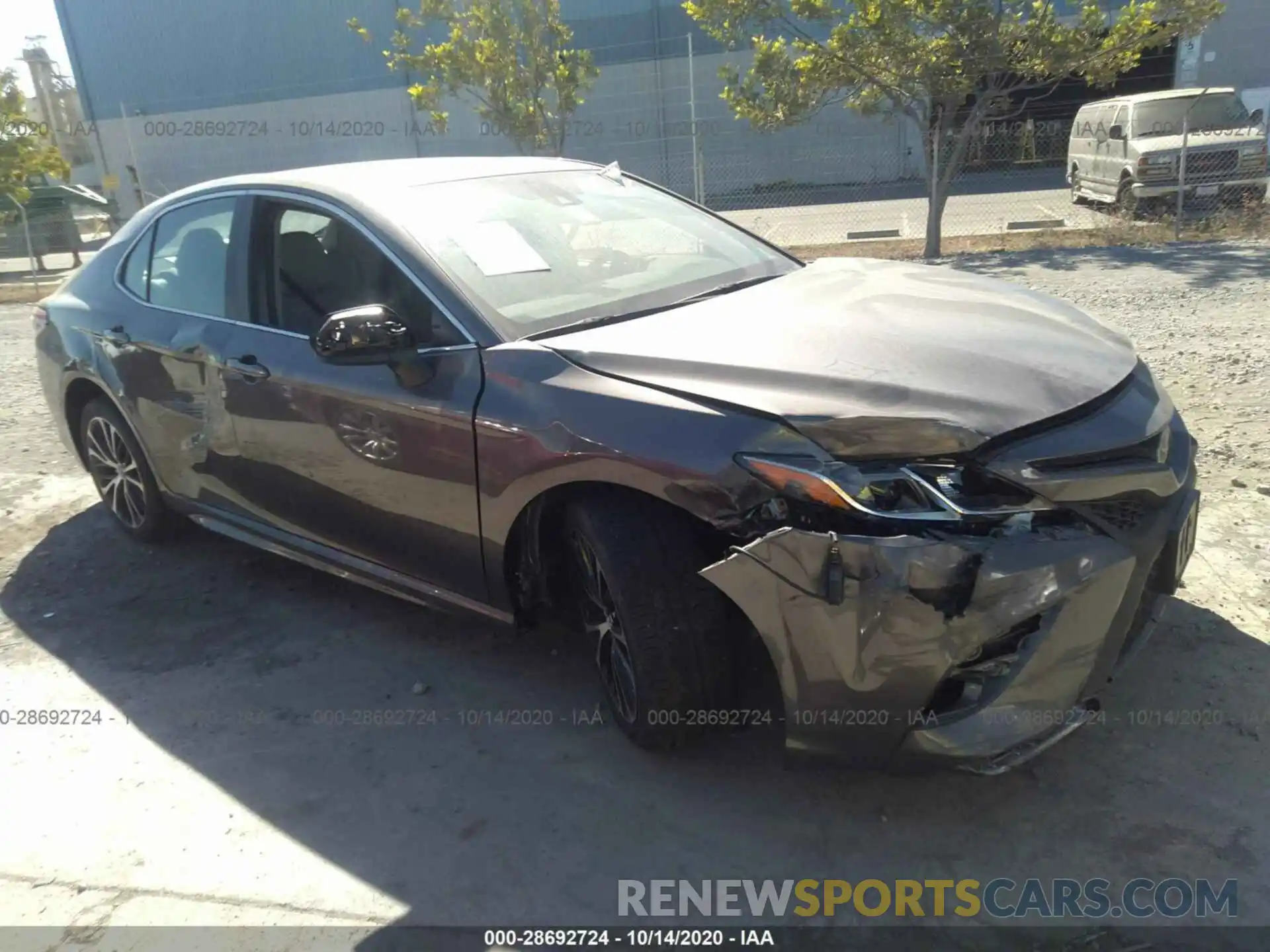 1 Photograph of a damaged car 4T1G11AK8LU345173 TOYOTA CAMRY 2020