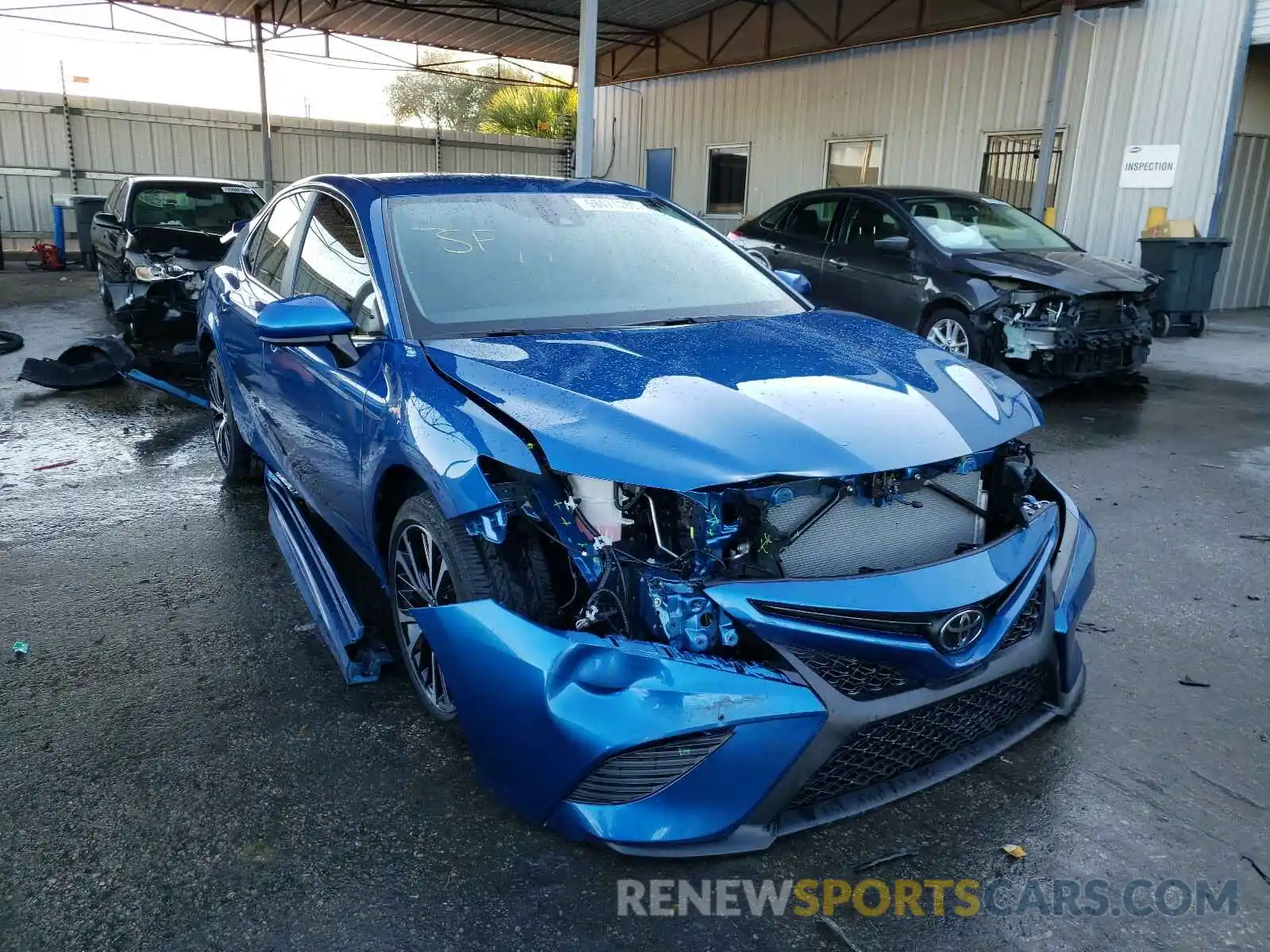 1 Photograph of a damaged car 4T1G11AK8LU352432 TOYOTA CAMRY 2020