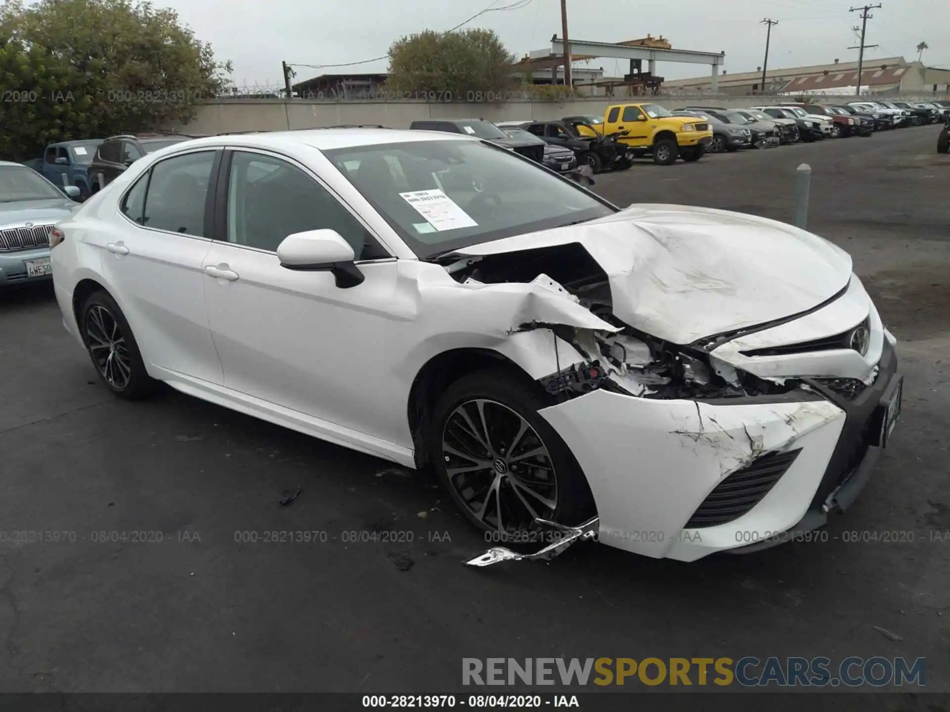 1 Photograph of a damaged car 4T1G11AK8LU355069 TOYOTA CAMRY 2020