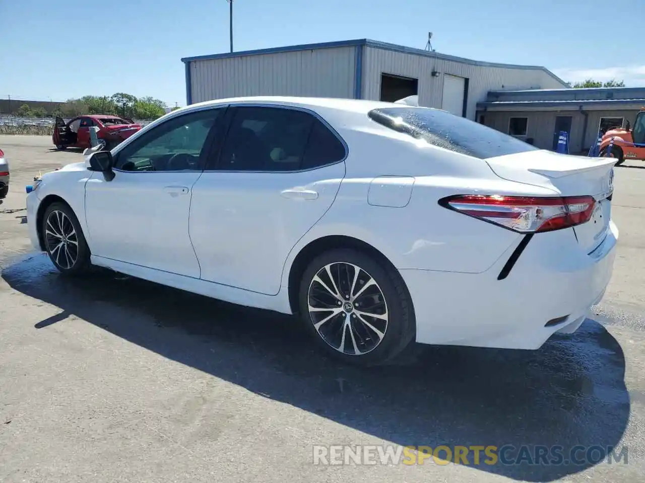 2 Photograph of a damaged car 4T1G11AK8LU355086 TOYOTA CAMRY 2020