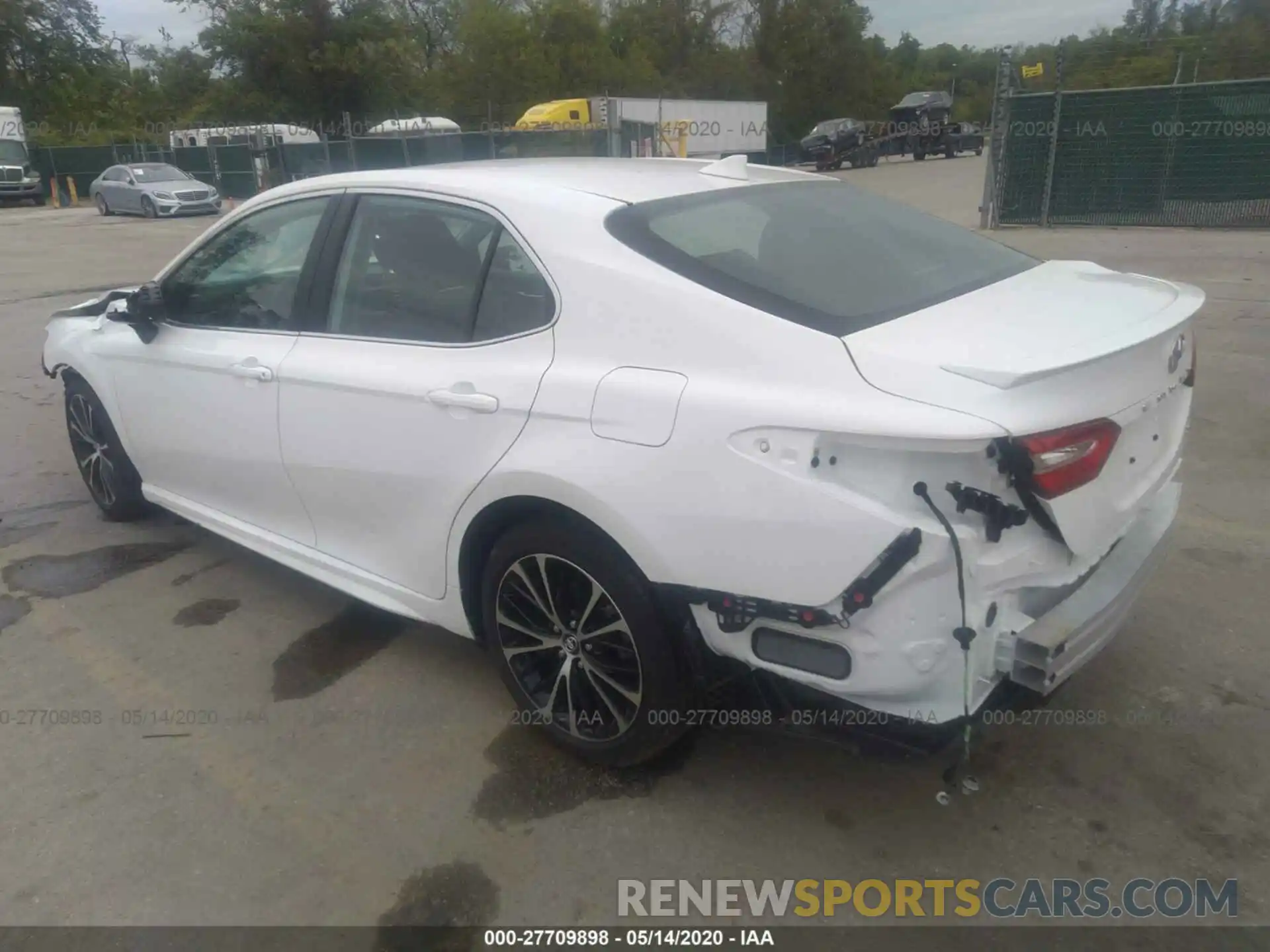 3 Photograph of a damaged car 4T1G11AK8LU356450 TOYOTA CAMRY 2020