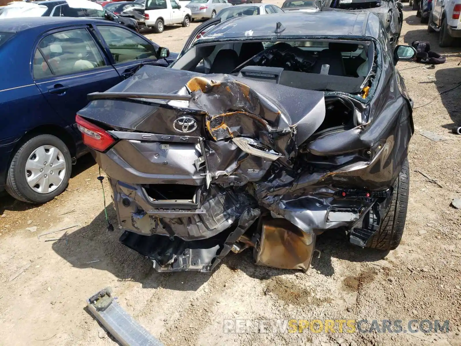 9 Photograph of a damaged car 4T1G11AK8LU357050 TOYOTA CAMRY 2020