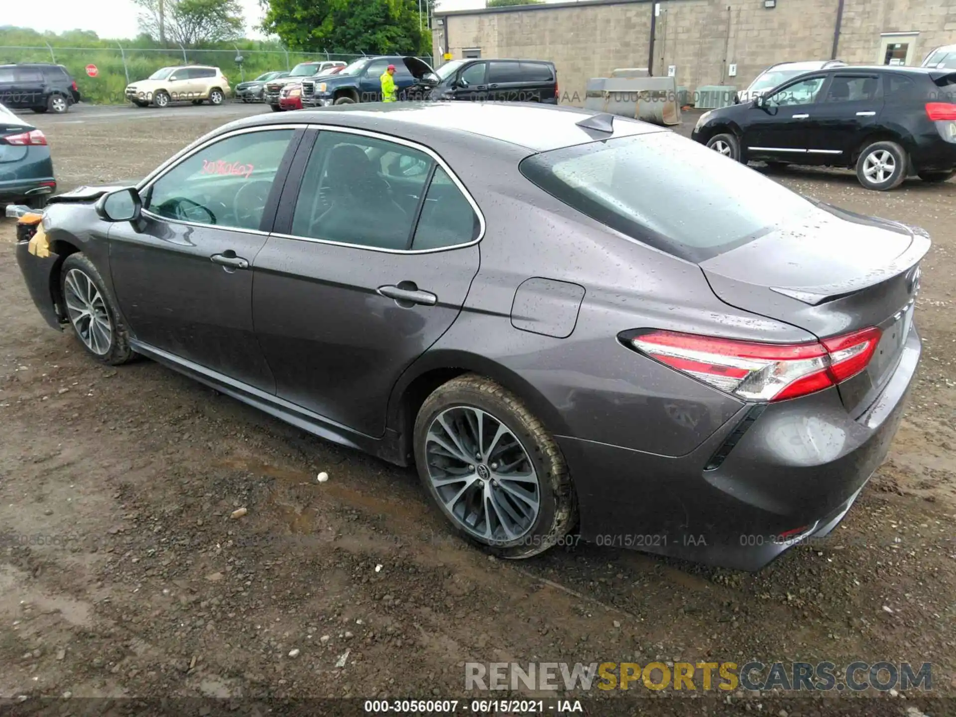 3 Photograph of a damaged car 4T1G11AK8LU359400 TOYOTA CAMRY 2020