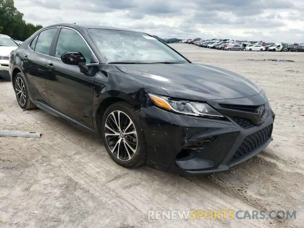 1 Photograph of a damaged car 4T1G11AK8LU360613 TOYOTA CAMRY 2020