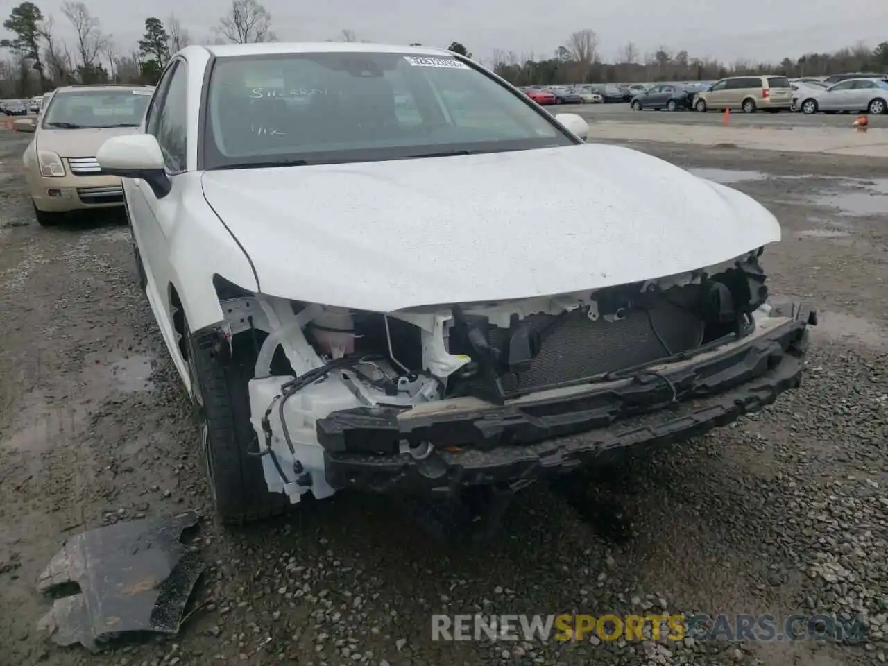 1 Photograph of a damaged car 4T1G11AK8LU360658 TOYOTA CAMRY 2020