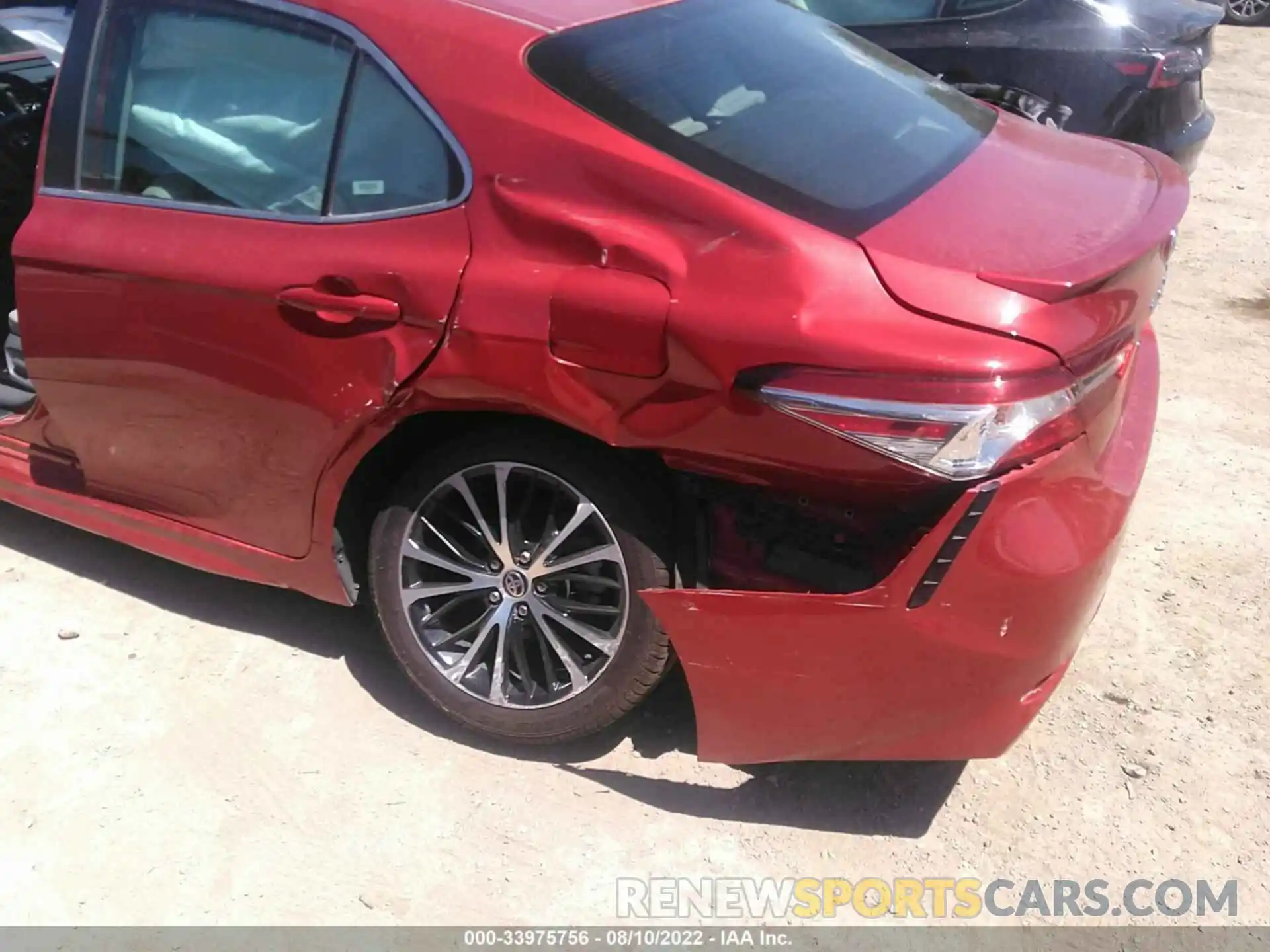 6 Photograph of a damaged car 4T1G11AK8LU360708 TOYOTA CAMRY 2020