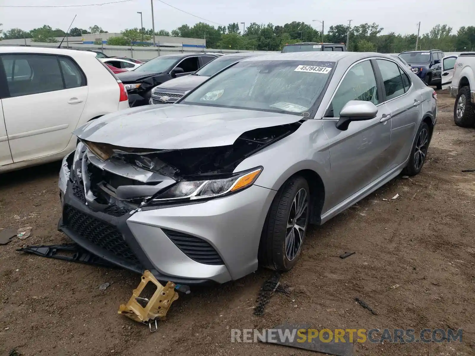 2 Photograph of a damaged car 4T1G11AK8LU360823 TOYOTA CAMRY 2020