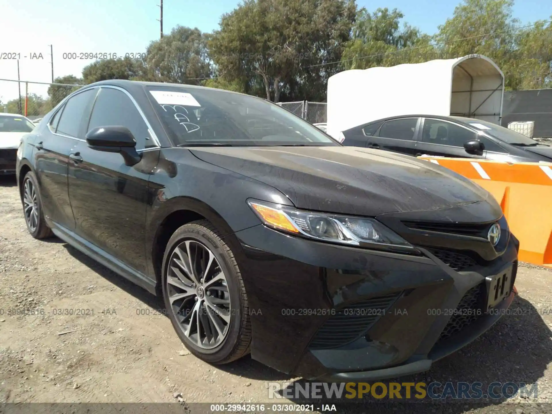 1 Photograph of a damaged car 4T1G11AK8LU374866 TOYOTA CAMRY 2020