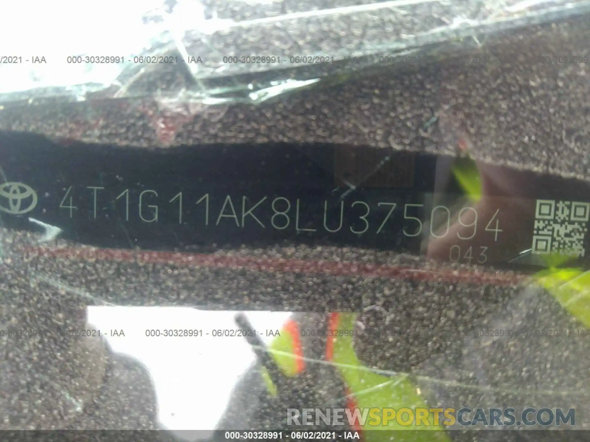 9 Photograph of a damaged car 4T1G11AK8LU375094 TOYOTA CAMRY 2020