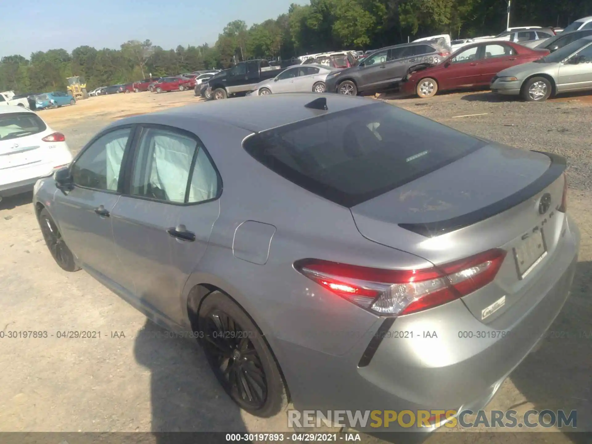 3 Photograph of a damaged car 4T1G11AK8LU384037 TOYOTA CAMRY 2020