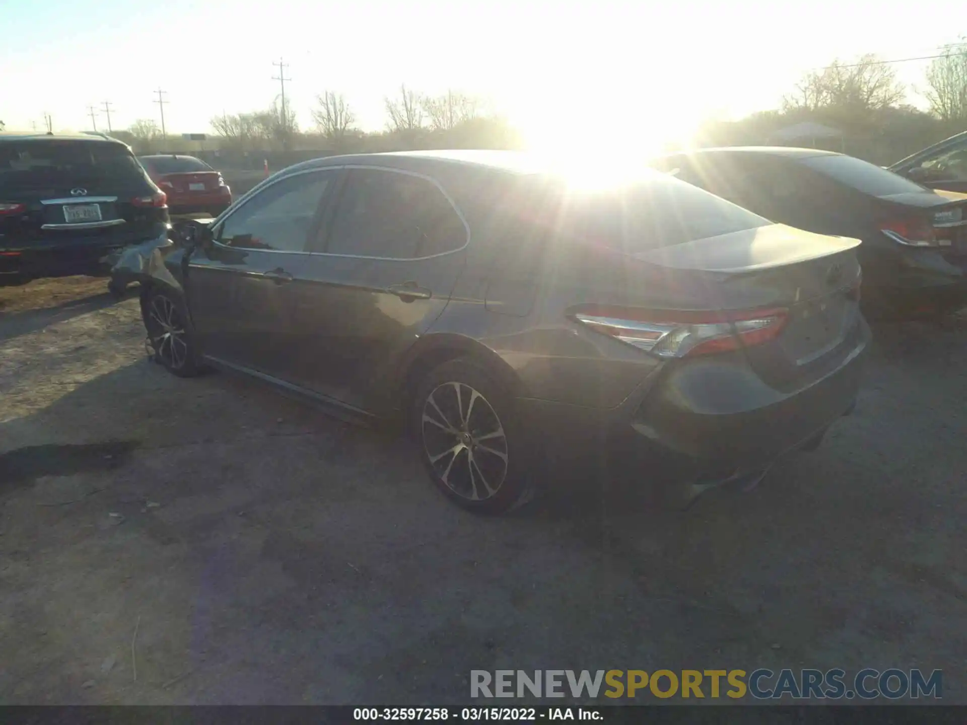 3 Photograph of a damaged car 4T1G11AK8LU390632 TOYOTA CAMRY 2020