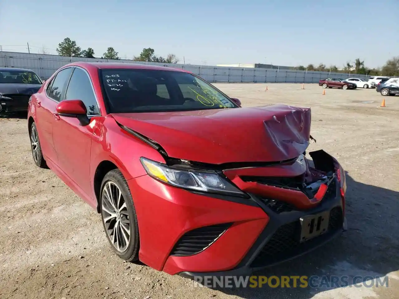 1 Photograph of a damaged car 4T1G11AK8LU391621 TOYOTA CAMRY 2020