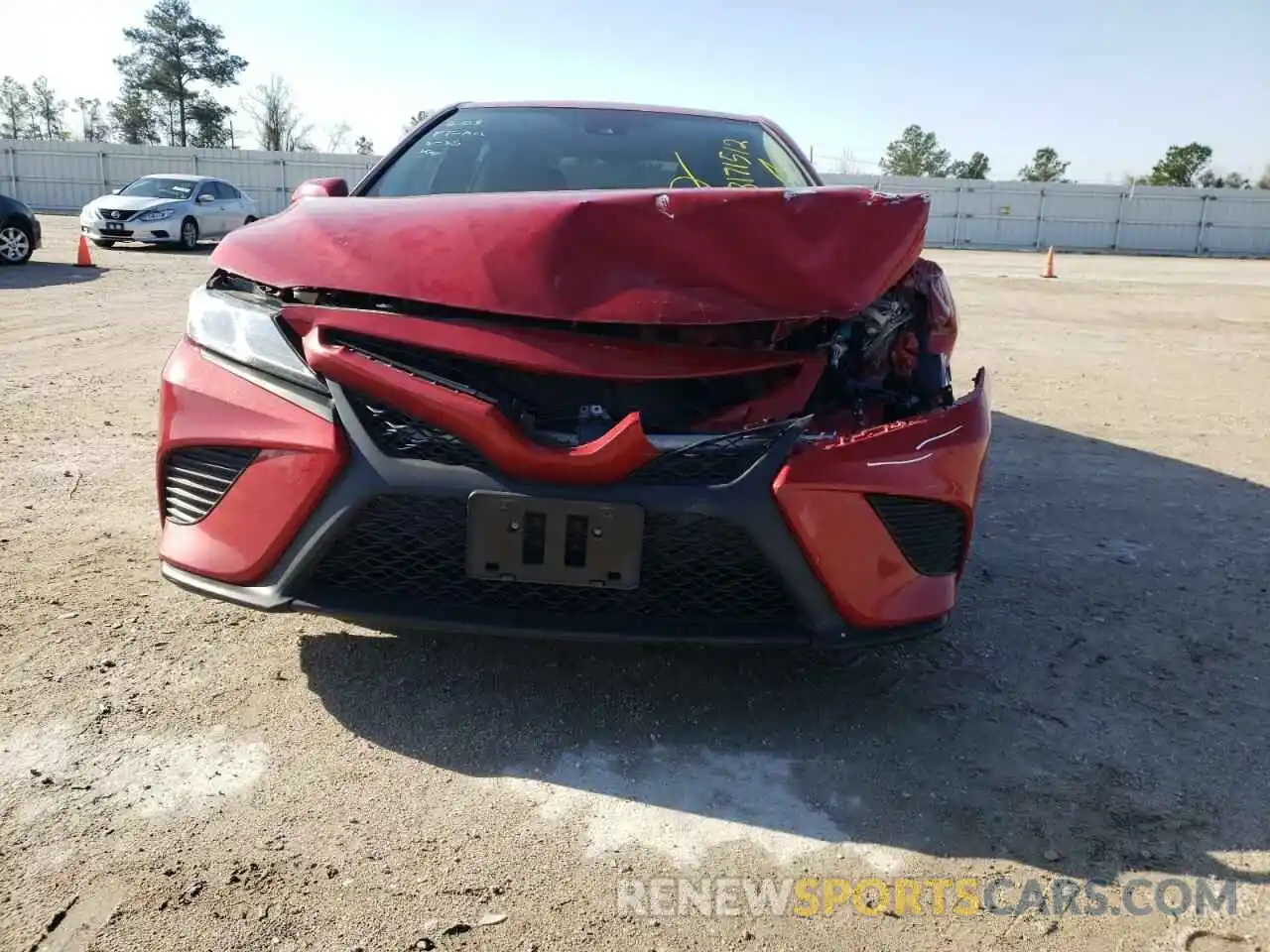 9 Photograph of a damaged car 4T1G11AK8LU391621 TOYOTA CAMRY 2020