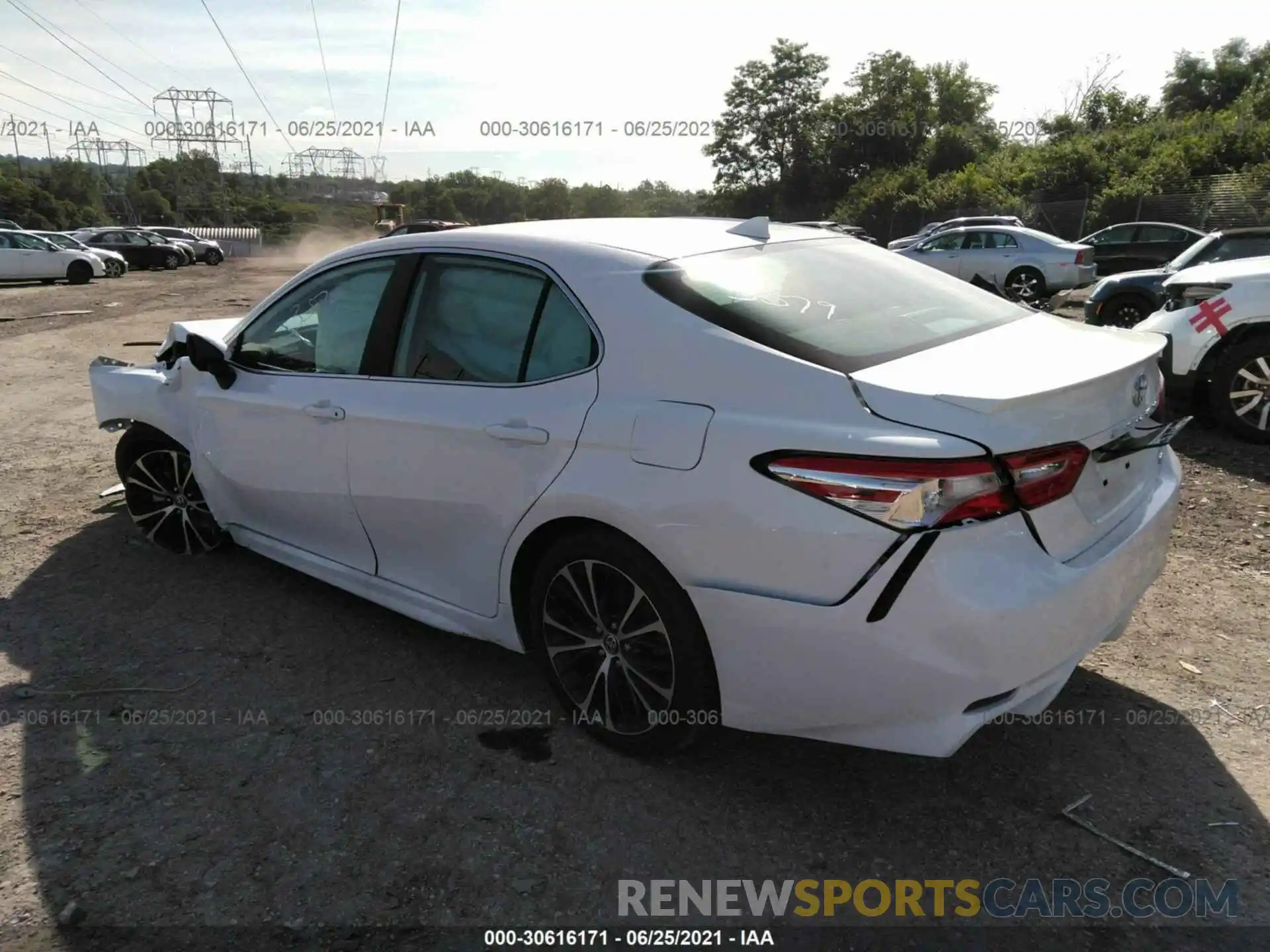 3 Photograph of a damaged car 4T1G11AK8LU395507 TOYOTA CAMRY 2020