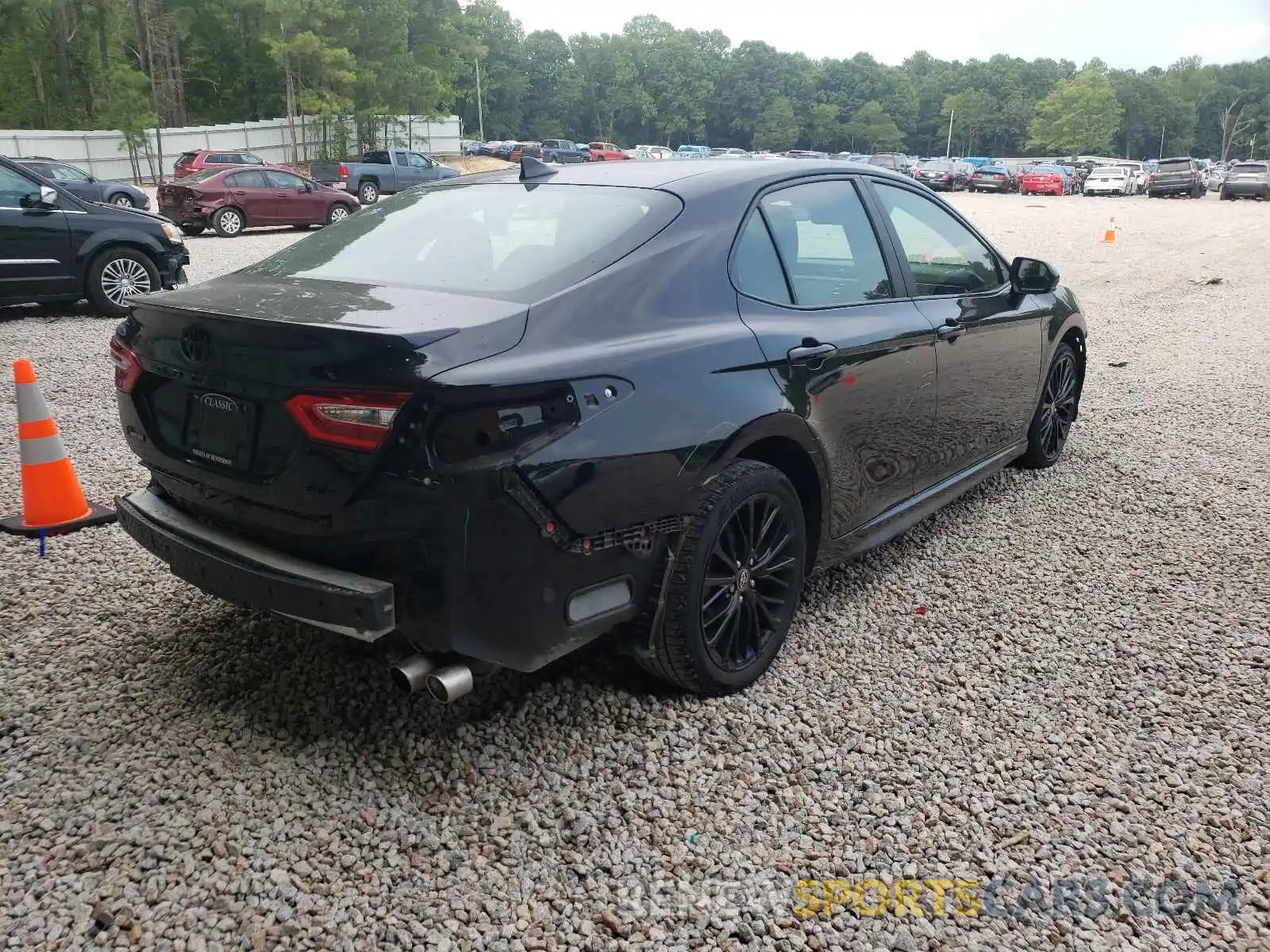 4 Photograph of a damaged car 4T1G11AK8LU397208 TOYOTA CAMRY 2020