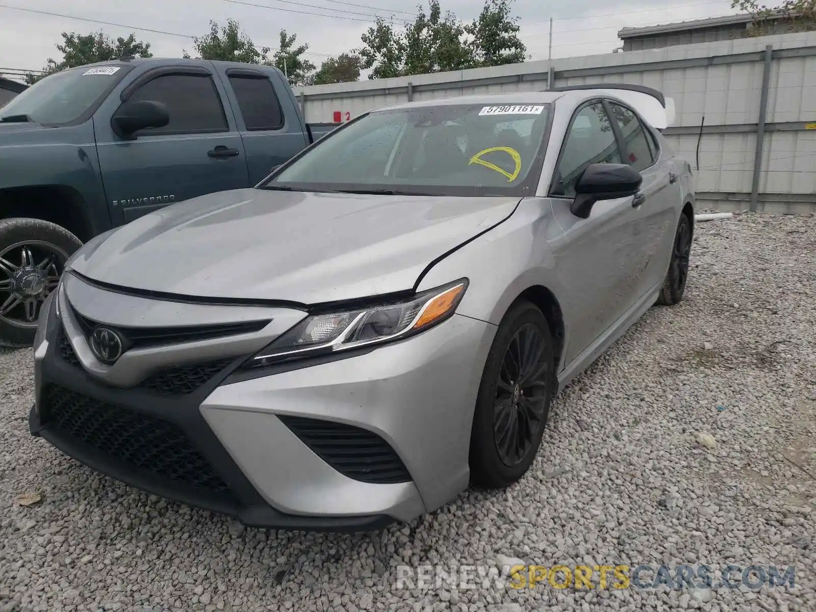 2 Photograph of a damaged car 4T1G11AK8LU401032 TOYOTA CAMRY 2020