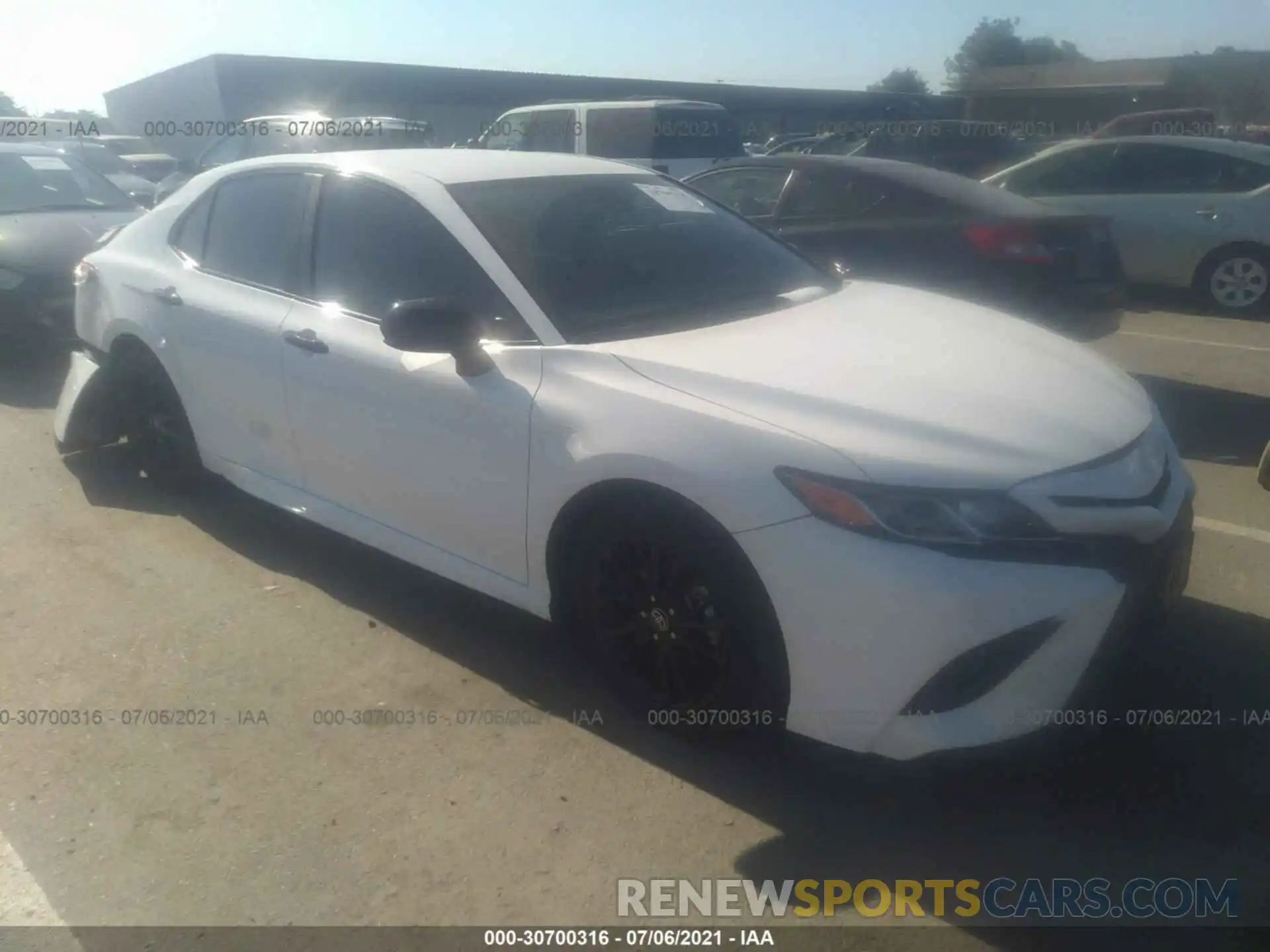 1 Photograph of a damaged car 4T1G11AK8LU401077 TOYOTA CAMRY 2020