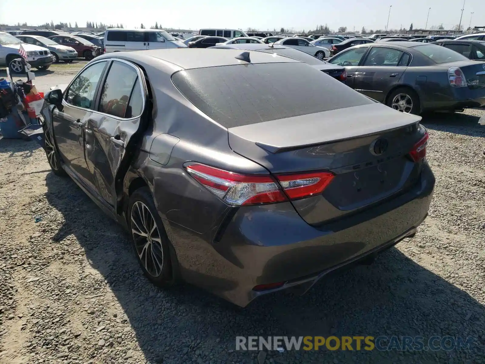 3 Photograph of a damaged car 4T1G11AK8LU500739 TOYOTA CAMRY 2020