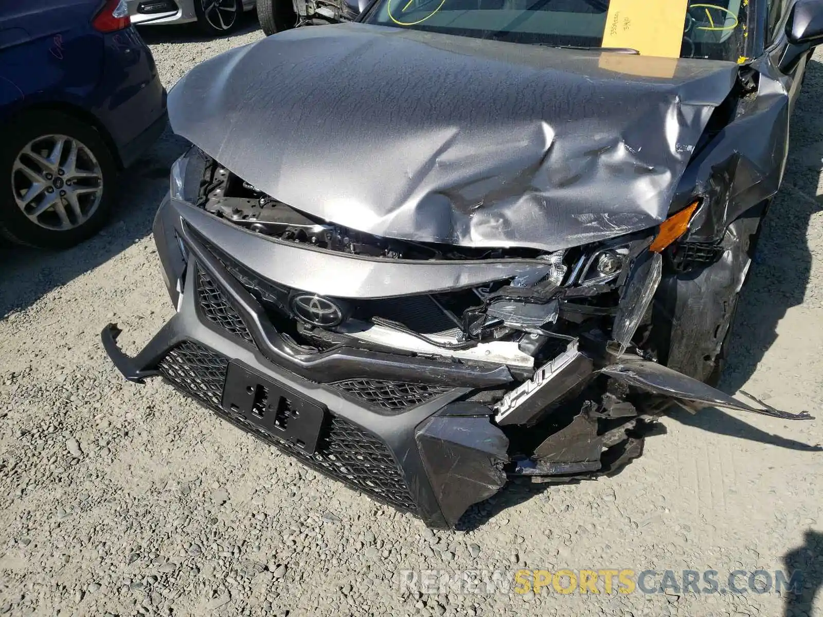 9 Photograph of a damaged car 4T1G11AK8LU500739 TOYOTA CAMRY 2020