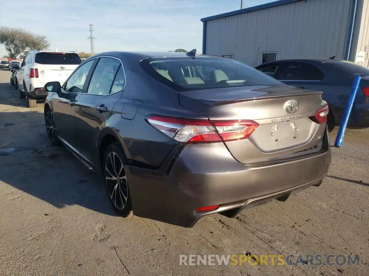 3 Photograph of a damaged car 4T1G11AK8LU508243 TOYOTA CAMRY 2020