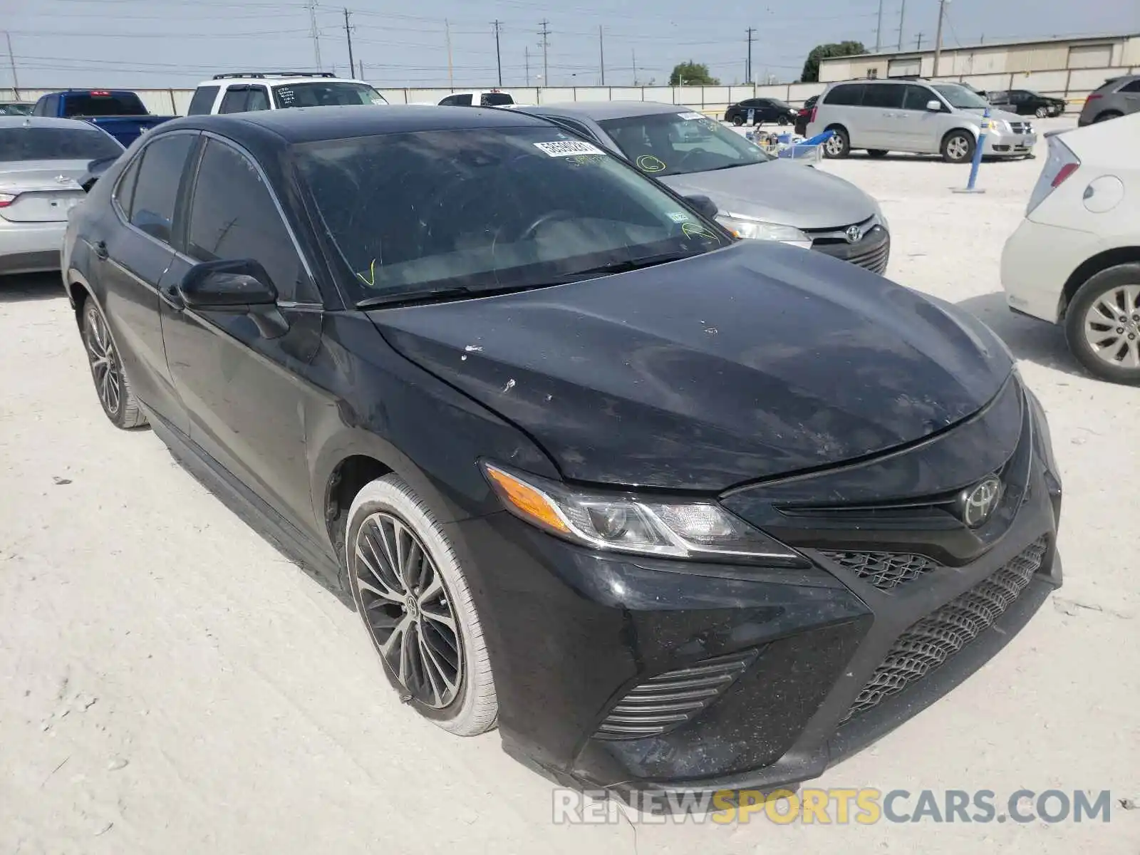 1 Photograph of a damaged car 4T1G11AK8LU509148 TOYOTA CAMRY 2020