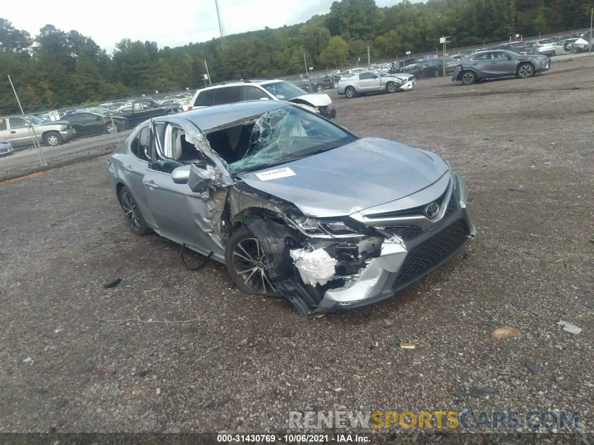 1 Photograph of a damaged car 4T1G11AK8LU510798 TOYOTA CAMRY 2020