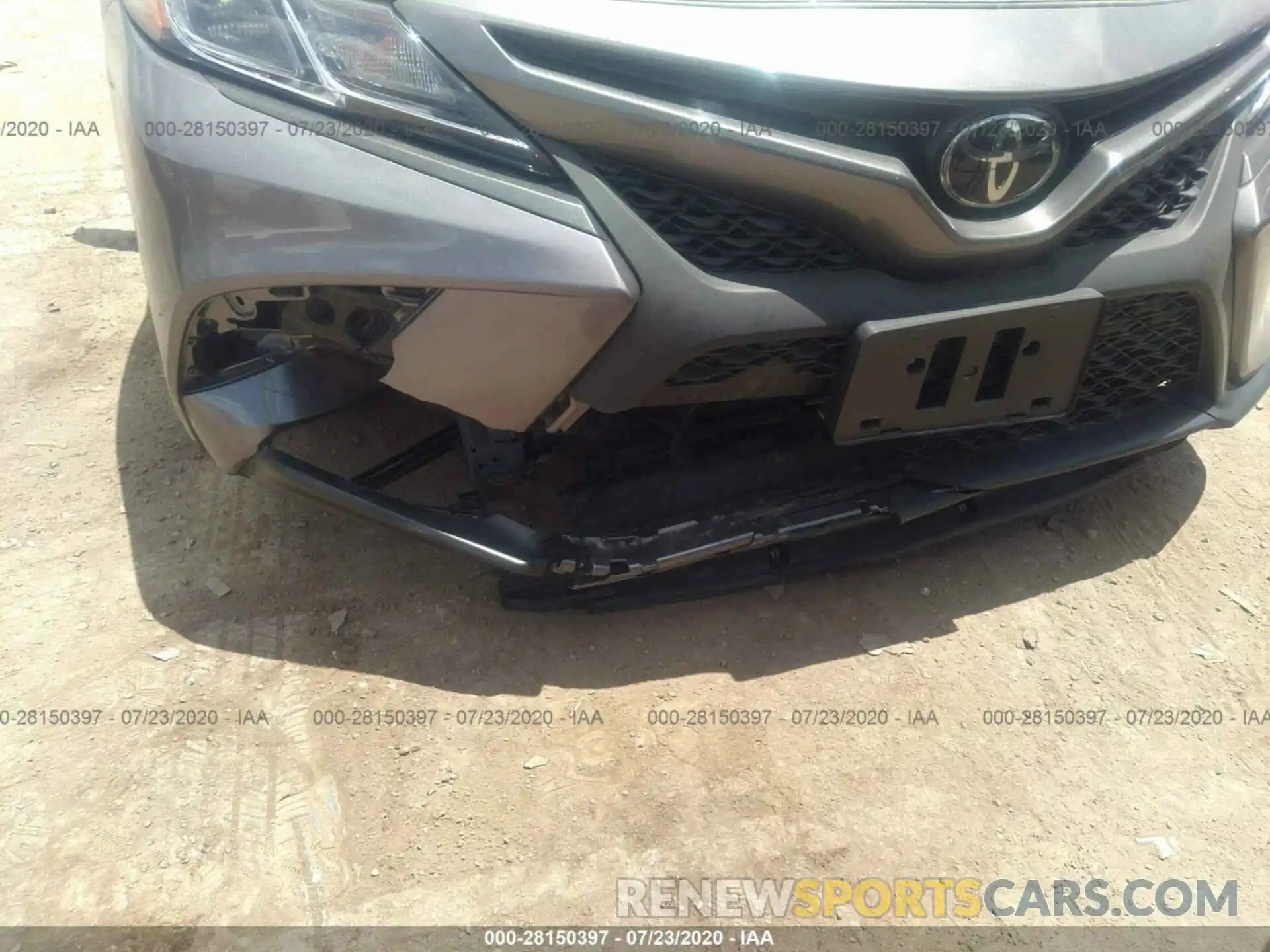 6 Photograph of a damaged car 4T1G11AK8LU861730 TOYOTA CAMRY 2020