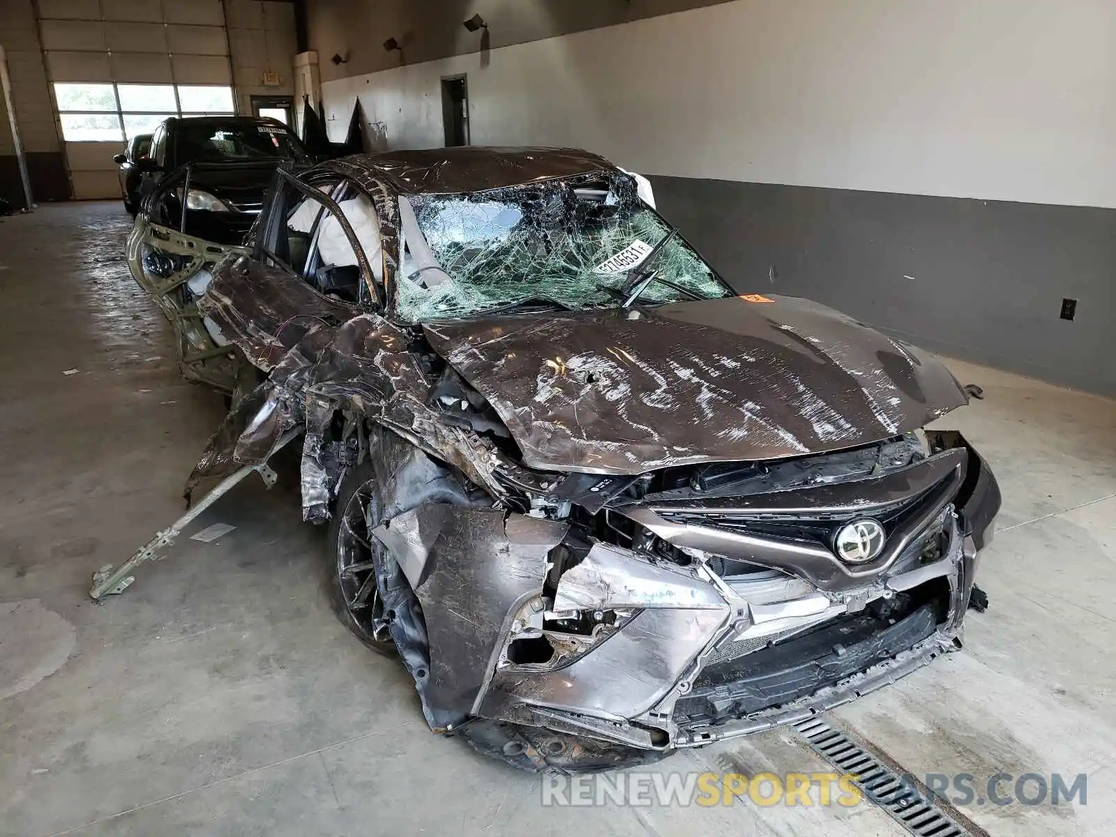 1 Photograph of a damaged car 4T1G11AK8LU862263 TOYOTA CAMRY 2020