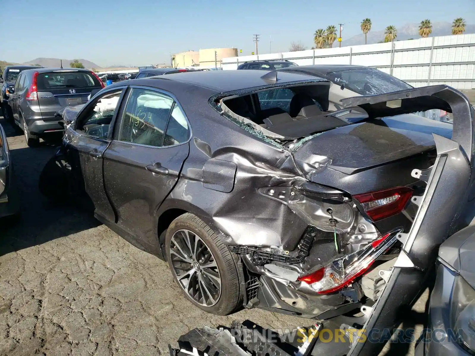 3 Photograph of a damaged car 4T1G11AK8LU863655 TOYOTA CAMRY 2020