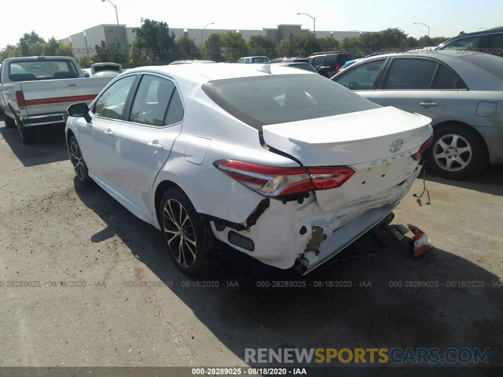 3 Photograph of a damaged car 4T1G11AK8LU866281 TOYOTA CAMRY 2020