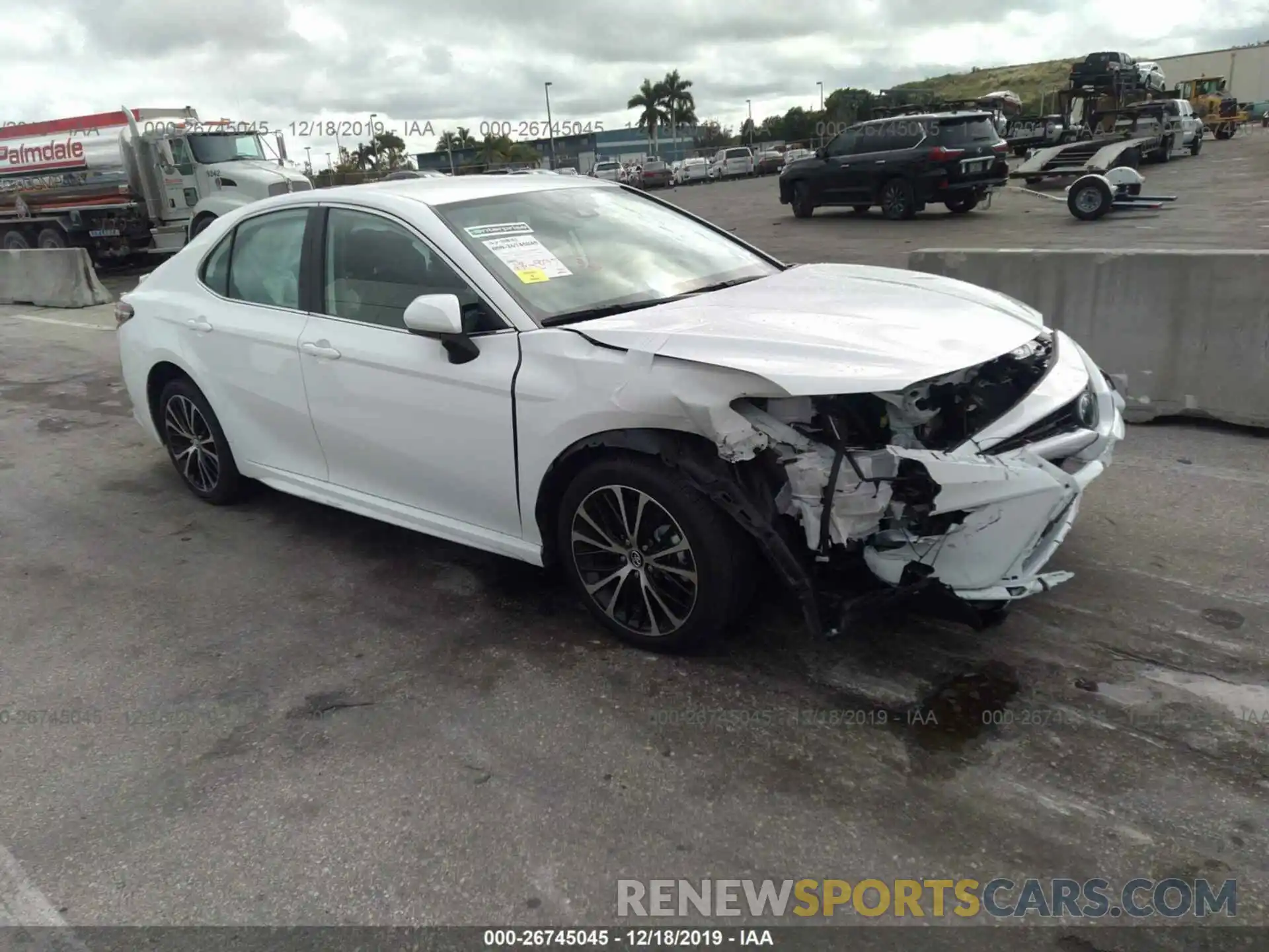 1 Photograph of a damaged car 4T1G11AK8LU870654 TOYOTA CAMRY 2020