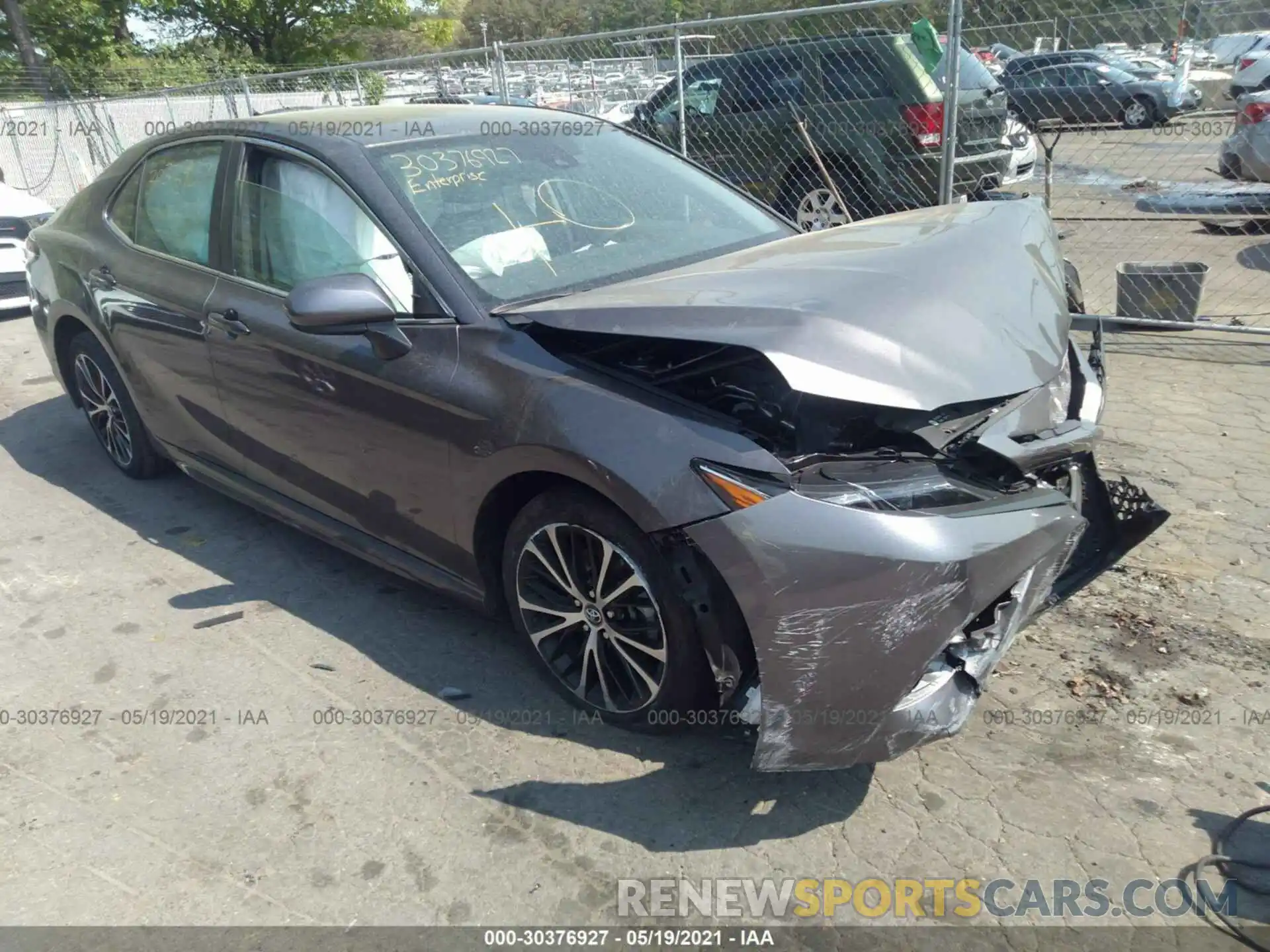 1 Photograph of a damaged car 4T1G11AK8LU871299 TOYOTA CAMRY 2020